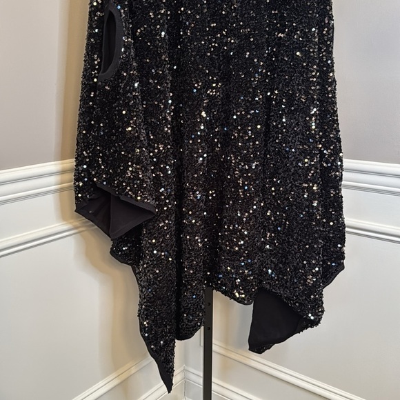 Rare and hard to find ZARA LIMITED EDITION SEQUIN CAPE / WOOL KNIT PONCHO BLACK - Picture 16 of 17